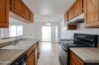 Photo #4: 6615106 Listing