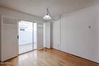 Photo #6: 6615106 Listing