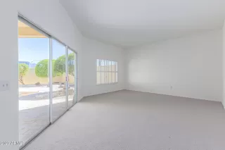 Photo #5: 6615269 Listing