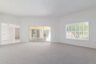 Photo #6: 6615269 Listing