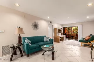 Photo #2: 6615335 Listing 