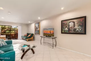 Photo #6: 6615335 Listing 