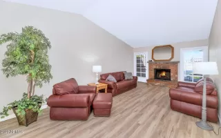 Photo #1: 6615383 Listing