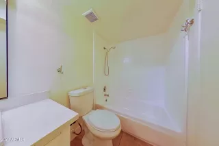 Photo #6: 6615466 Listing