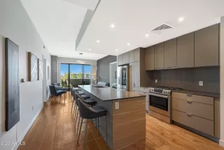 Photo #6: 6615542 Listing