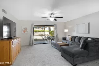 Photo #4: 6615590 Listing 