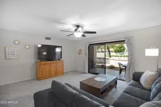 Photo #5: 6615590 Listing 