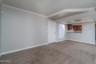 Photo #6: 6615783 Listing 