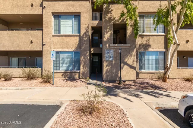 MLS: 6615833 Condo For Sale