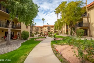 Photo #3: 6615900 Listing