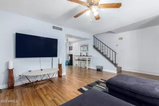 Photo #4: 6616099 Listing 