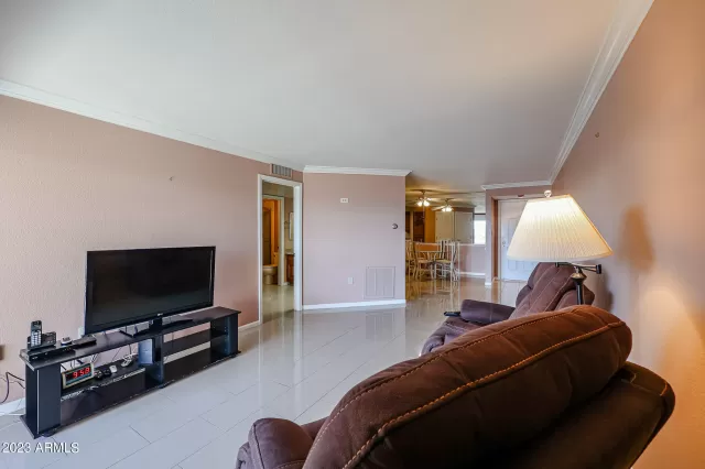 MLS: 6616101 Condo For Sale