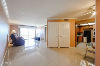 Photo #2: 6616101 Listing