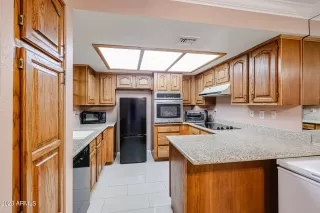 Photo #3: 6616101 Listing