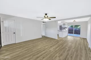 Photo #4: 6616403 Listing 