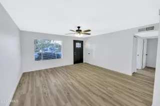 Photo #5: 6616403 Listing 