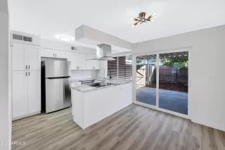 Photo #6: 6616403 Listing 