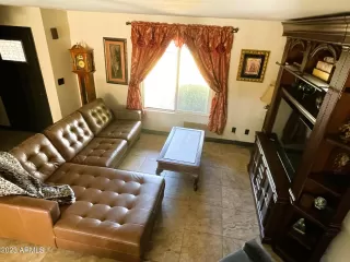 Photo #5: 6616573 Listing