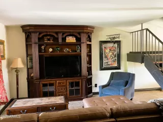 Photo #6: 6616573 Listing