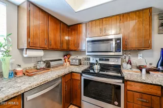 Photo #6: 6616594 Listing