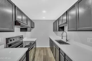 Photo #6: 6616600 Listing