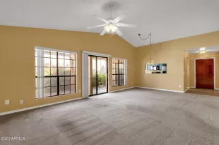 Photo #5: 6616643 Listing