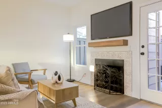 Photo #6: 6616715 Listing