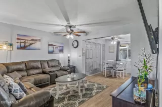 Photo #3: 6616891 Listing 