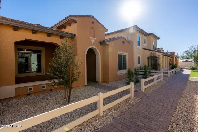 MLS: 6616908 Condo For Sale