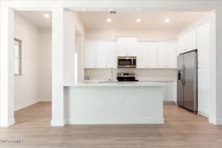 Photo #5: 6616908 Listing 