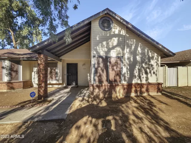 MLS: 6616940 Condo For Sale