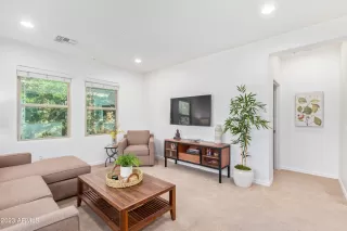 Photo #1: 6617046 Listing 