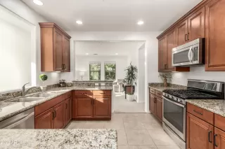 Photo #4: 6617046 Listing 