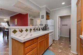 Photo #6: 6617115 Listing 