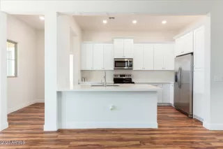 Photo #3: 6617146 Listing