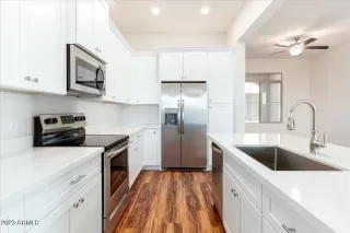 Photo #4: 6617146 Listing