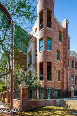 Photo #4: 6617171 Listing