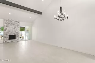 Photo #6: 6617244 Listing