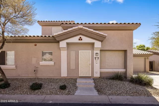 MLS: 6617810 Condo For Sale