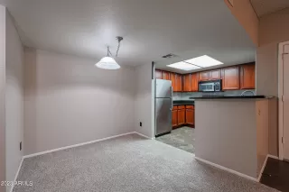 Photo #5: 6618021 Listing 