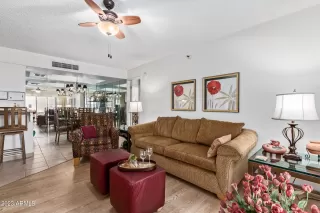 Photo #6: 6618099 Listing