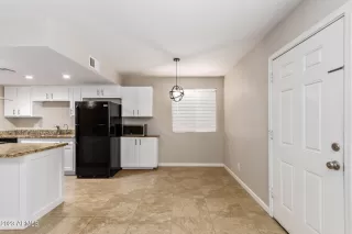 Photo #4: 6618203 Listing