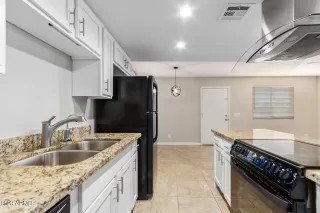 Photo #5: 6618203 Listing