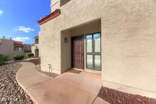 Photo #3: 6618248 Listing