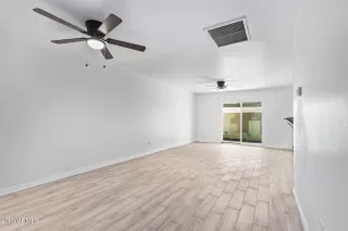 Photo #4: 6618260 Listing 