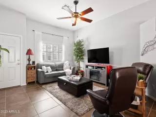 Photo #6: 6618272 Listing