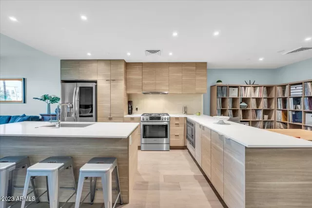 MLS: 6618449 Condo For Sale