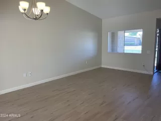 Photo #4: 6618463 Listing 