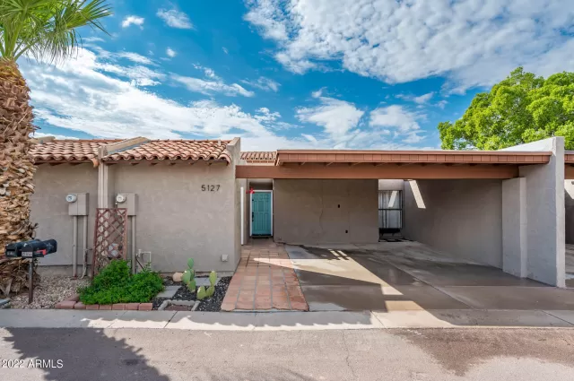 MLS: 6618902 Condo For Sale