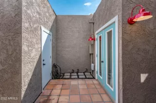 Photo #2: 6618902 Listing